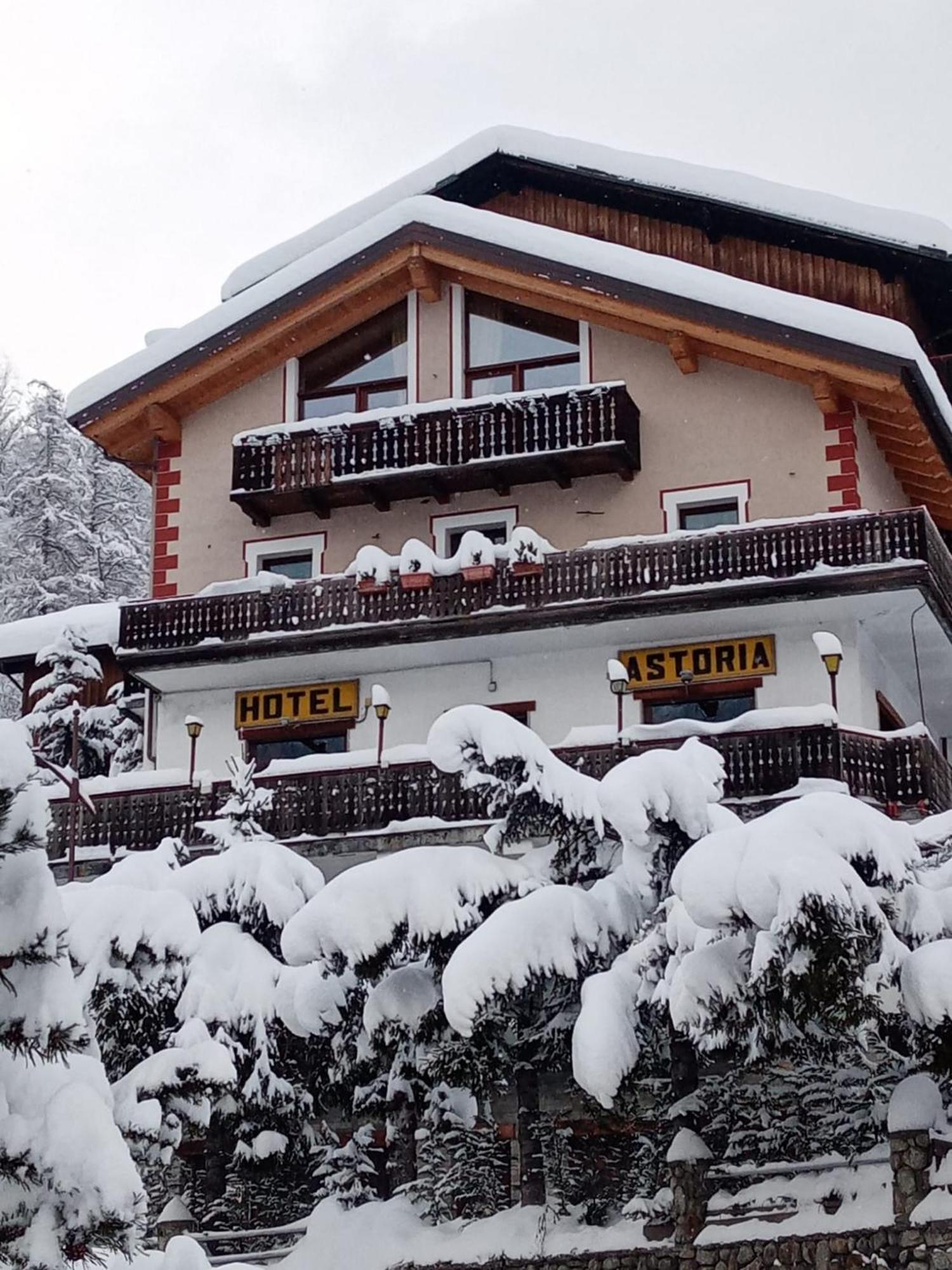 Hotel Astoria Courmayeur Exterior foto