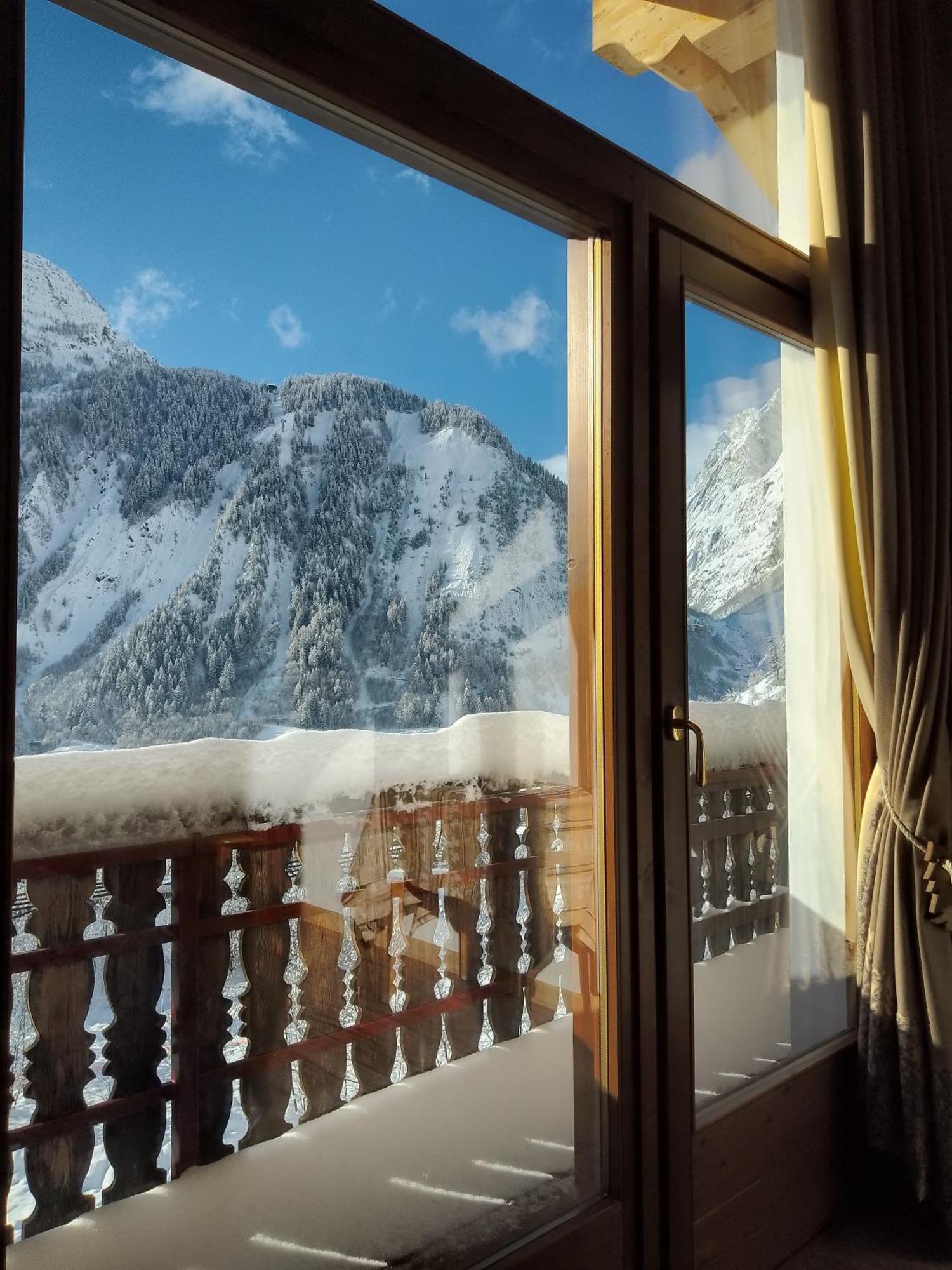 Hotel Astoria Courmayeur Exterior foto